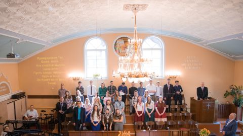 Участие молодёжи в служении в Доме Молитвы, г. Вильнюс 